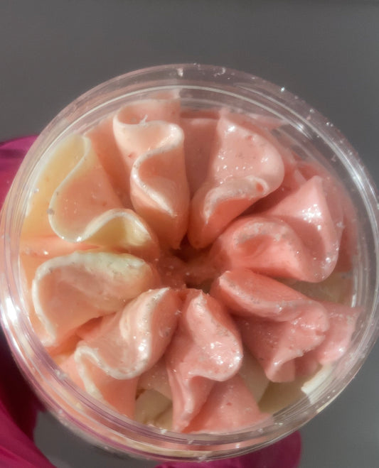 Strawberry short cake body butter 🍰